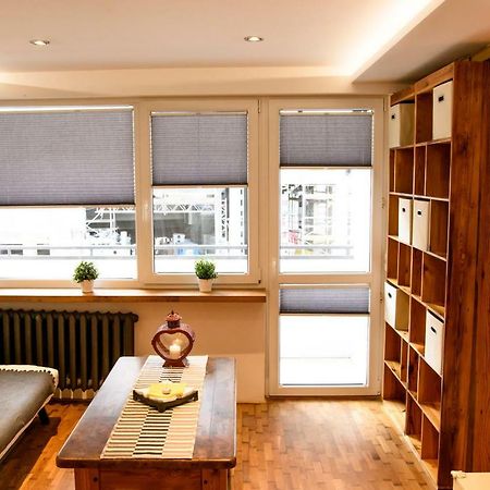 Ferienwohnung Chmielna Wood Lux Warschau Exterior foto