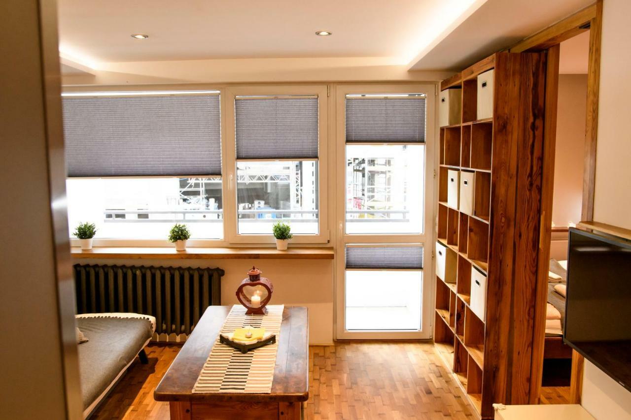 Ferienwohnung Chmielna Wood Lux Warschau Exterior foto