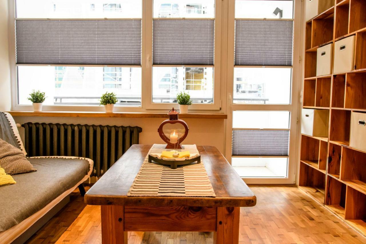 Ferienwohnung Chmielna Wood Lux Warschau Exterior foto