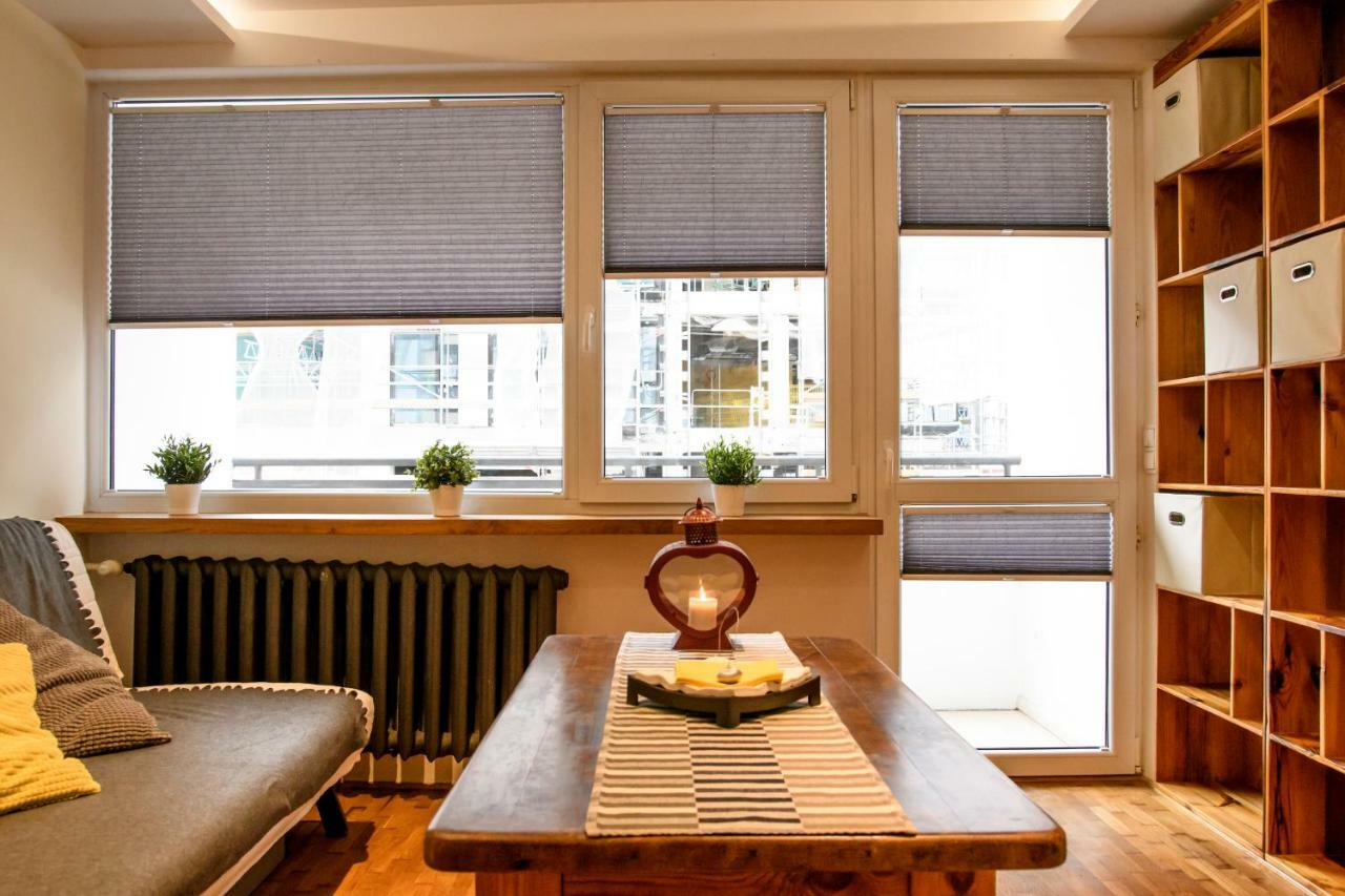 Ferienwohnung Chmielna Wood Lux Warschau Exterior foto