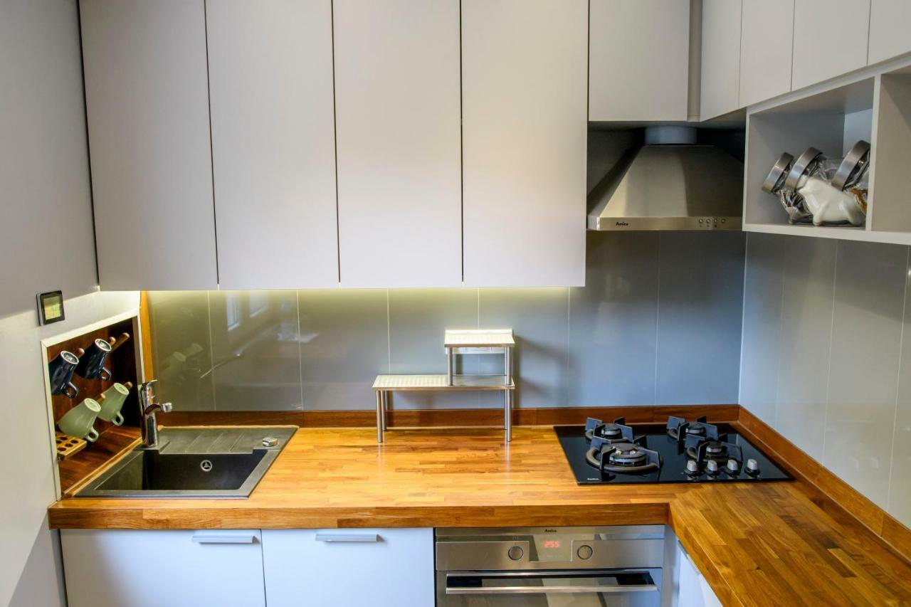 Ferienwohnung Chmielna Wood Lux Warschau Exterior foto