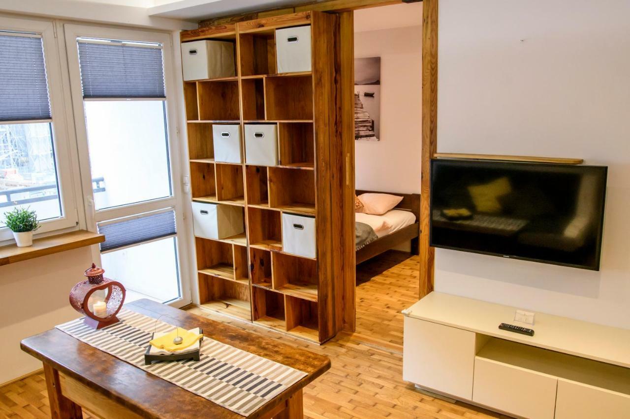 Ferienwohnung Chmielna Wood Lux Warschau Exterior foto